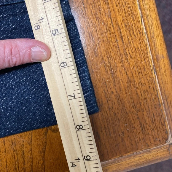 Liz And Co Stretch Women's Size 10 Cropped Capris Dark Wash - Picture 10 of 10